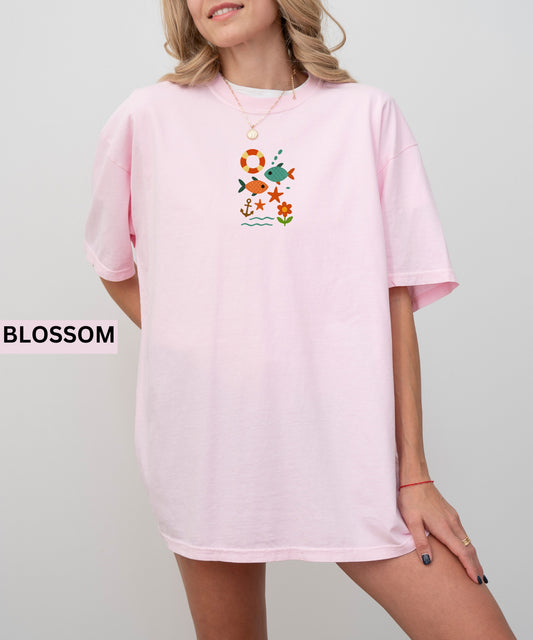 Fish Comfort Colors® Shirt, Cute Ocean Aesthetic T-Shirt, Beachcore Starfish Tee,Coastal Summer Beach Vacation Shirt, Gift for Ocean Lover