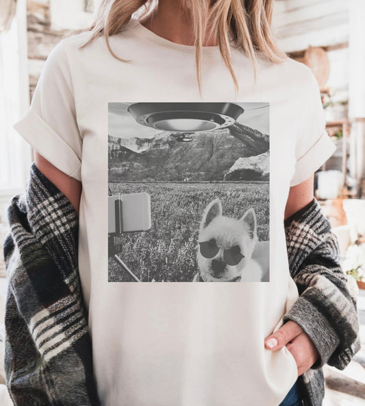 Dog selfie with ufo Graphic Tee, Unisex T-Shirt, Vintage Style, Pet Lover Shirt, Perfect Gift for Dog Owners, Summer Fashion, weirdcore