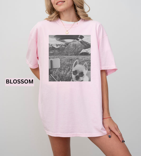 Dog selfie with ufo Graphic Tee, Unisex T-Shirt, Vintage Style, Pet Lover Shirt, Perfect Gift for Dog Owners, Summer Fashion, weirdcore