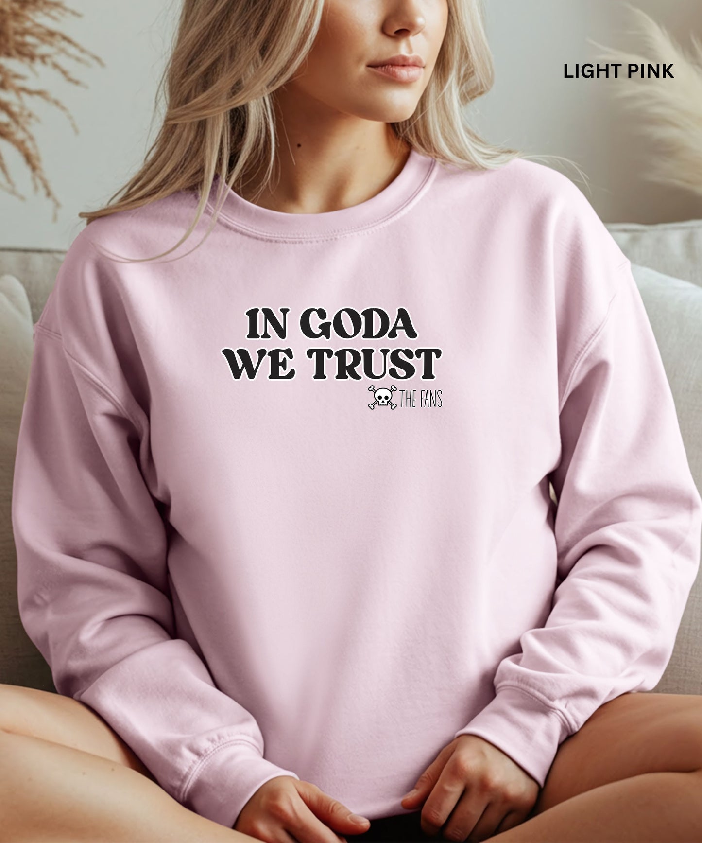 In Goda We Trust Crewneck manga Sweatshirt - Unisex Heavy Blend™