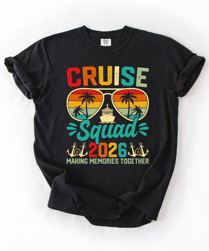 Cruise Squad 2026 T-Shirt — Retro Tropical Vacation Tee