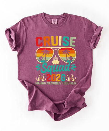 Cruise Squad 2026 T-Shirt — Retro Tropical Vacation Tee