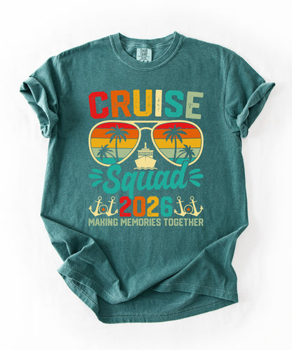 Cruise Squad 2026 T-Shirt — Retro Tropical Vacation Tee